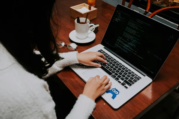 Project menagment on a laptop
